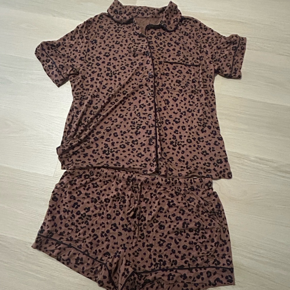Leopard Print Pajamas Set